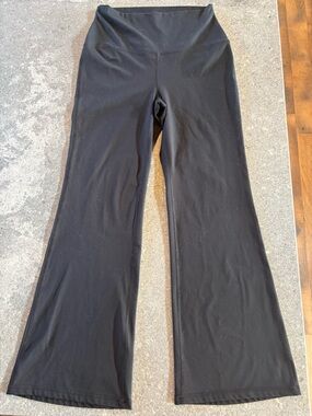 Yogalicious Black Lux Everyday 7/8 Flare Yoga Pants XL